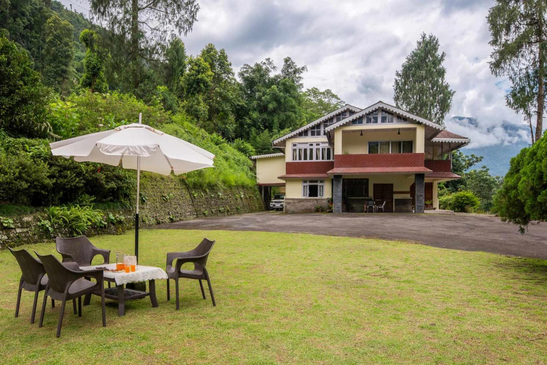 La Ipsing Farm: Heritage Orchard Retreat with Mountain Views Samdong Exterior photo